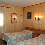 Pirineos 3*