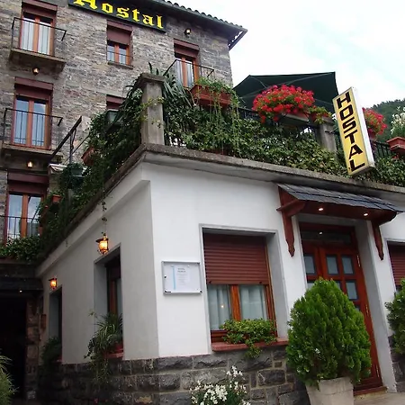 Pirineos Penzion