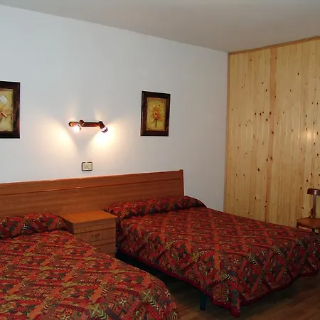 Pirineos Guest house