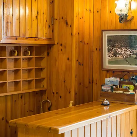 Guest house Pirineos *