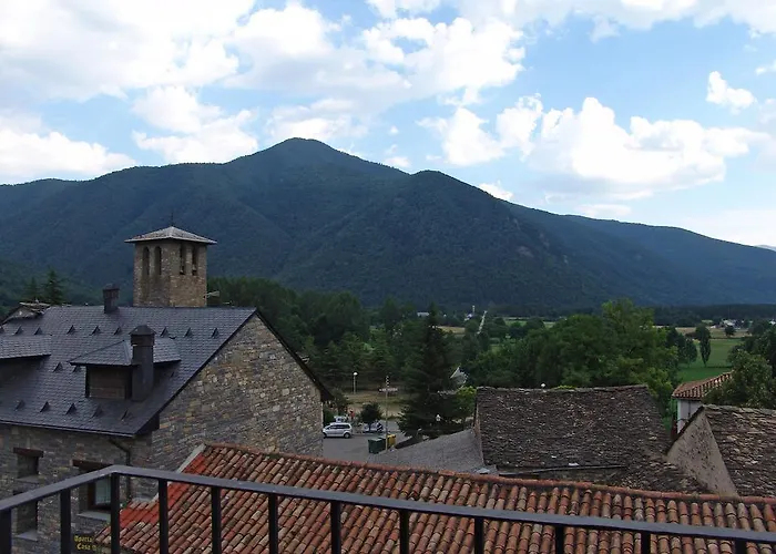 Pensión Pirineos Sarvisé