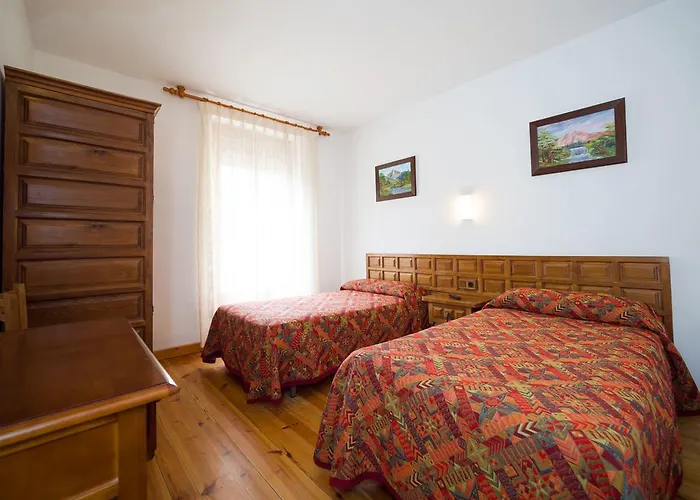 Pirineos Vendégház 3*